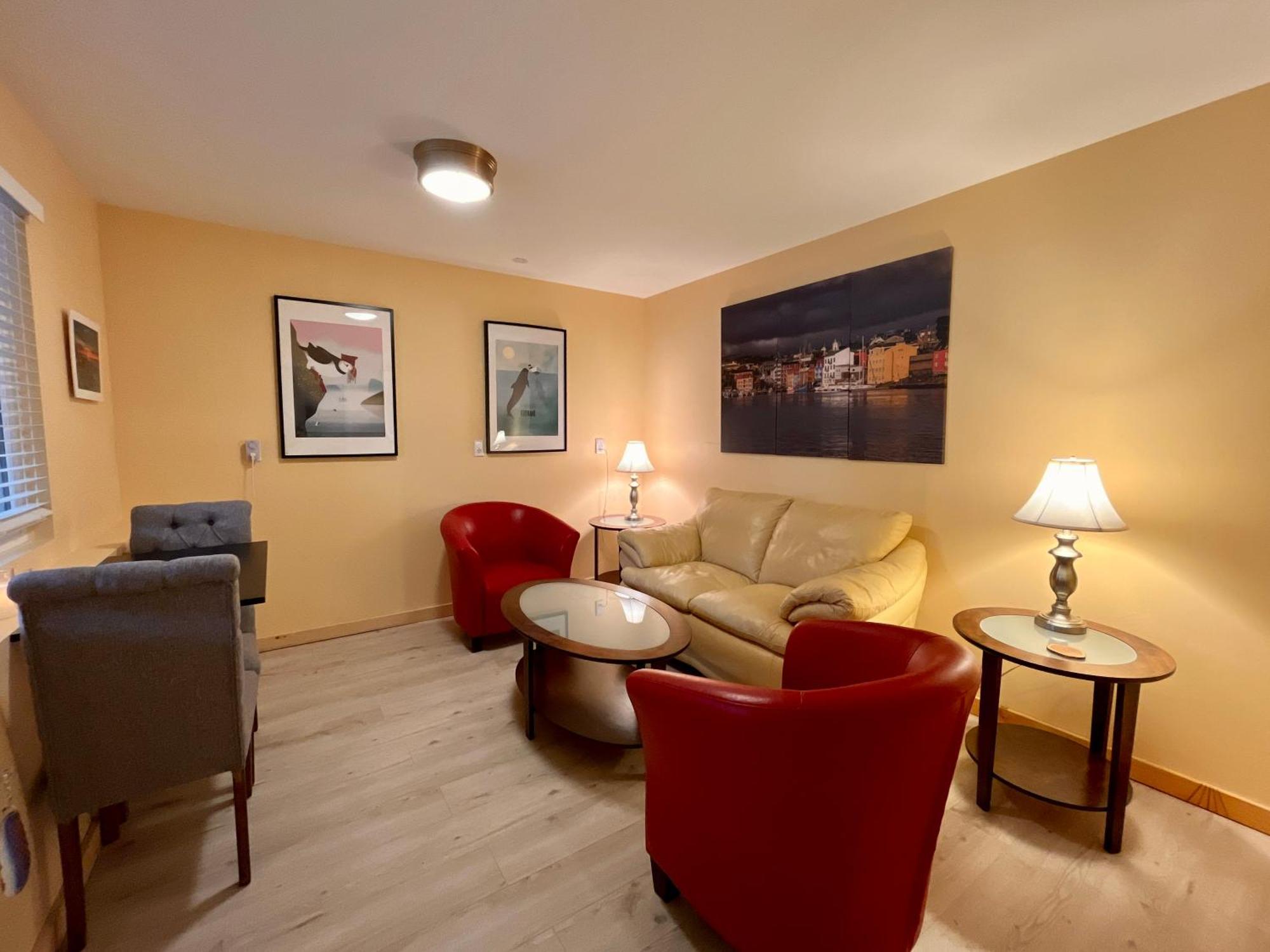 Frigon Suite -Waterfront Port Alice Esterno foto