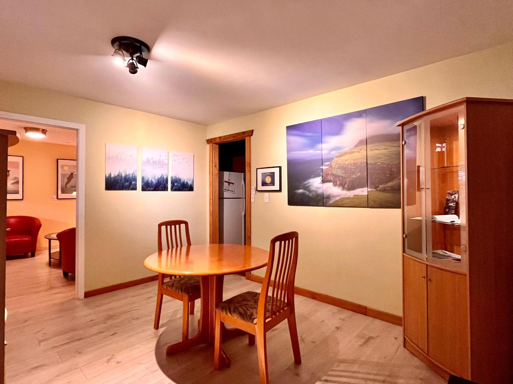 Frigon Suite -Waterfront Port Alice Esterno foto